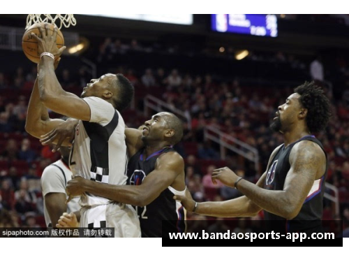 火箭17球员团结力量，开创新篇章